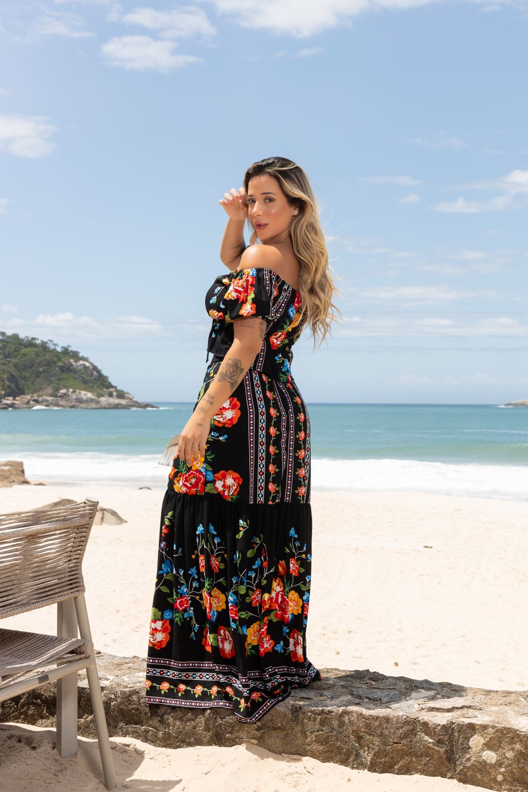 Conjunto em viscose estampada de saia longa