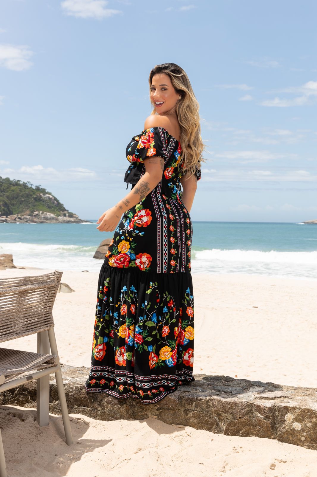 Conjunto em viscose estampada de saia longa