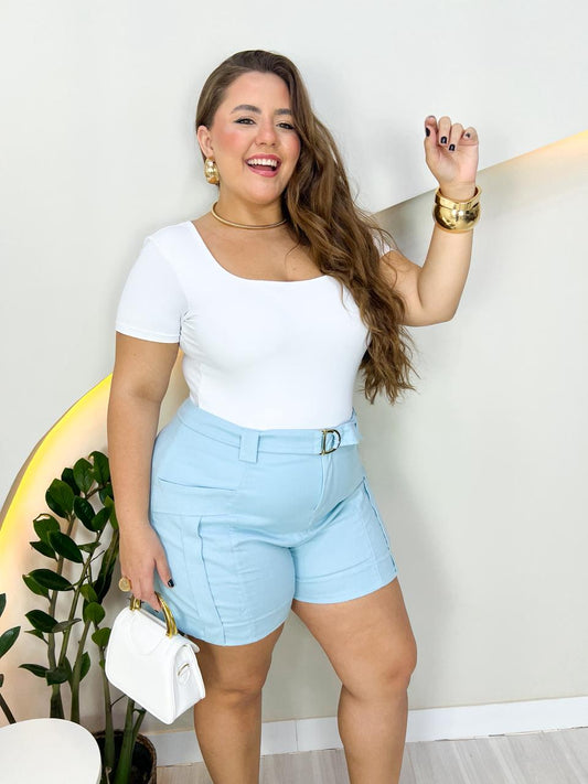 Short de linho com bolsos cargos